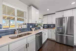 3011 Oneida St, Denver, CO 80207 - Photo 13