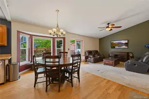 5800 S Quatar Cir, Centennial, CO 80015 - Photo 7