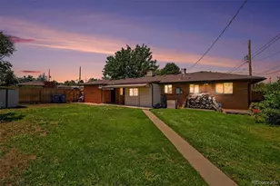 645 S Washington Cir, Englewood, CO 80113 - Photo 3