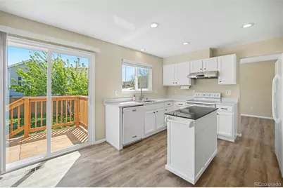 4372 Chatswood Place, Highlands Ranch, CO 80126 - Photo 11