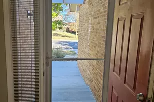 813 S Ouray St, Aurora, CO 80017 - Photo 9