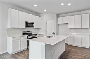 2060 Panorama St, Lochbuie, CO 80603 - Photo 5