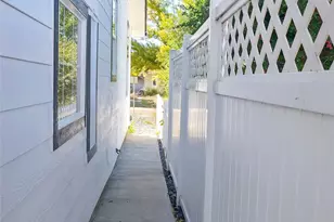 1784 S Downing St, Denver, CO 80210 - Photo 29