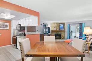 902 S Walden St, Aurora, CO 80017 - Photo 9