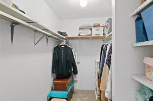 902 S Walden St, Aurora, CO 80017 - Photo 17