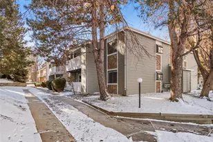 902 S Walden St, Aurora, CO 80017 - Photo 27