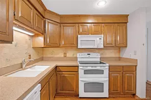 6565 Winona Ct, Arvada, CO 80003 - Photo 11