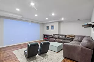 10210 Charissglen Ln, Highlands Ranch, CO 80126 - Photo 33