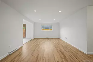 520 Iola St, Aurora, CO 80010 - Photo 7