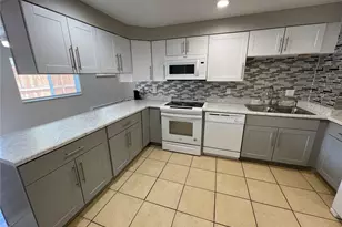 1887 Independence St, Lakewood, CO 80215 - Photo 9