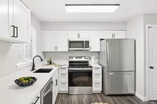 1640 S Ivory Cir, Aurora, CO 80017 - Photo 9