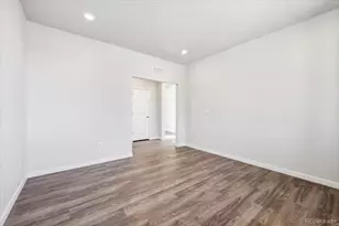 5793 N Ireland Ct, Aurora, CO 80019 - Photo 9