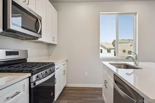 5793 N Ireland Ct, Aurora, CO 80019 - Photo 5