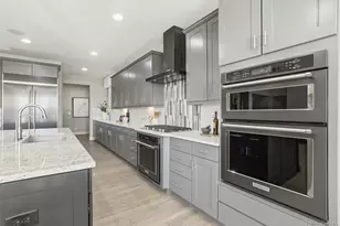 8272 S Langdale Way, Aurora, CO 80016 - Photo 13