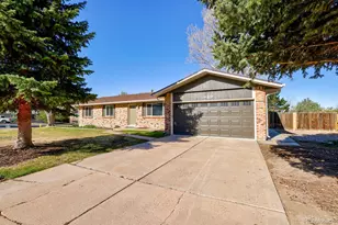 949 Mountain View Dr, Castle Rock, CO 80104 - Photo 1
