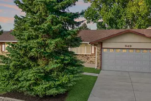 949 Mountain View Dr, Castle Rock, CO 80104 - Photo 1