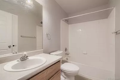 5545 Idalia Street, Denver, CO 80239 - Photo 9