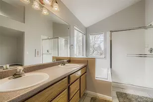 5545 Idalia St, Denver, CO 80239 - Photo 7