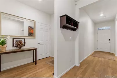 6037 N Halifax Court, Aurora, CO 80019 - Photo 7