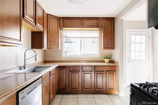 1357 S Grant St, Denver, CO 80210 - Photo 9