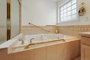 1341 S Lansing Ct, Aurora, CO 80012 - Photo 23