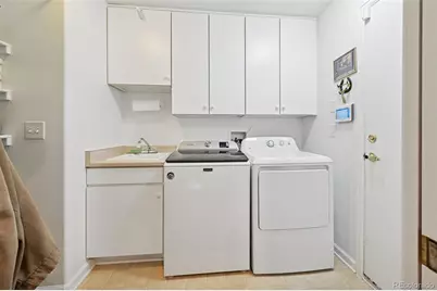 1341 S Lansing Court, Aurora, CO 80012 - Photo 37