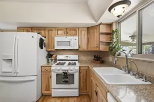 4827 S Lewis Ct, Littleton, CO 80127 - Photo 13