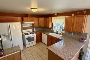 2077 Kingston St, Aurora, CO 80010 - Photo 3