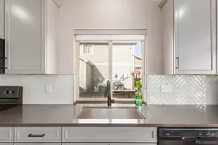 10128 Walden Ct, Commerce City, CO 80022 - Photo 15