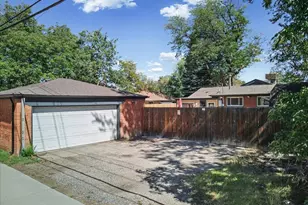 1341 Florence St, Aurora, CO 80010 - Photo 27