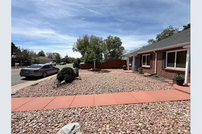 1687 Moline Street, Aurora, CO 80010 - Photo 13