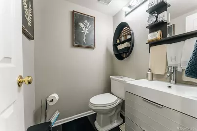 19066 E Berry Drive, Aurora, CO 80015 - Photo 15