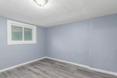 5105 Chandler Way, Denver, CO 80239 - Photo 19