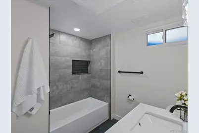 3630 S Hillcrest Drive, Denver, CO 80237 - Photo 17