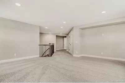 8055 S Elk Court, Aurora, CO 80016 - Photo 23
