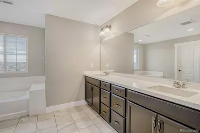 8055 S Elk Court, Aurora, CO 80016 - Photo 43