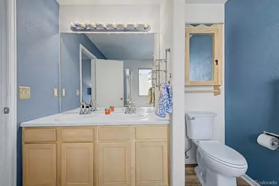 19584 E Ithaca Place, Aurora, CO 80013 - Photo 25