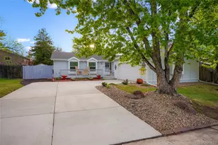 2741 S Salida Way S, Aurora, CO 80013 - Photo 3