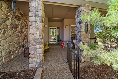 22066 E Chestnut Place, Aurora, CO 80016 - Photo 5