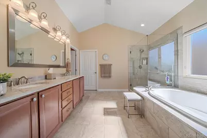 22066 E Chestnut Place, Aurora, CO 80016 - Photo 23