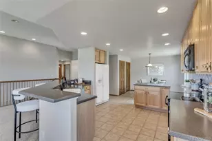 7968 S Algonquian Ct, Aurora, CO 80016 - Photo 9