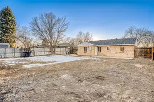 1240 Xanadu St, Aurora, CO 80011 - Photo 11