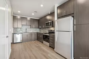 639 29th St, Denver, CO 80205 - Photo 3