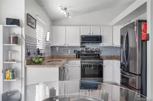 12188 Hudson Ct, Thornton, CO 80241 - Photo 9