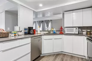 6475 S Dayton St, Englewood, CO 80111 - Photo 3