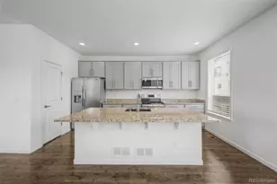 1602 Castle Creek Cir, Castle Rock, CO 80104 - Photo 5