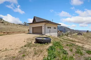 405 Moondance Way, Bellvue, CO 80512 - Photo 3