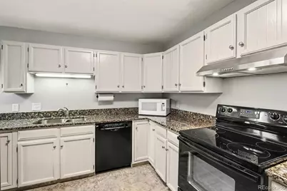 1050 S Saint Vrain Avenue #A1, Estes Park, CO 80517 - Photo 5