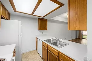 16255 E Alaska Pl, Aurora, CO 80017 - Photo 9