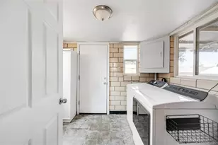 725 S Pecos St, Denver, CO 80223 - Photo 19